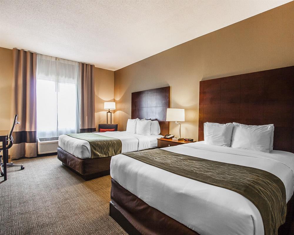 Comfort Inn Us Hwy 80 Demopolis Bagian luar foto